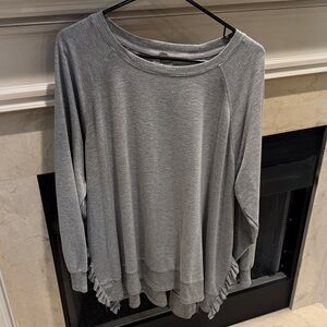 Cupio Gray Women's Sweatshirt Ruffle Hem. Size1X.Worn several times.Listing 9108